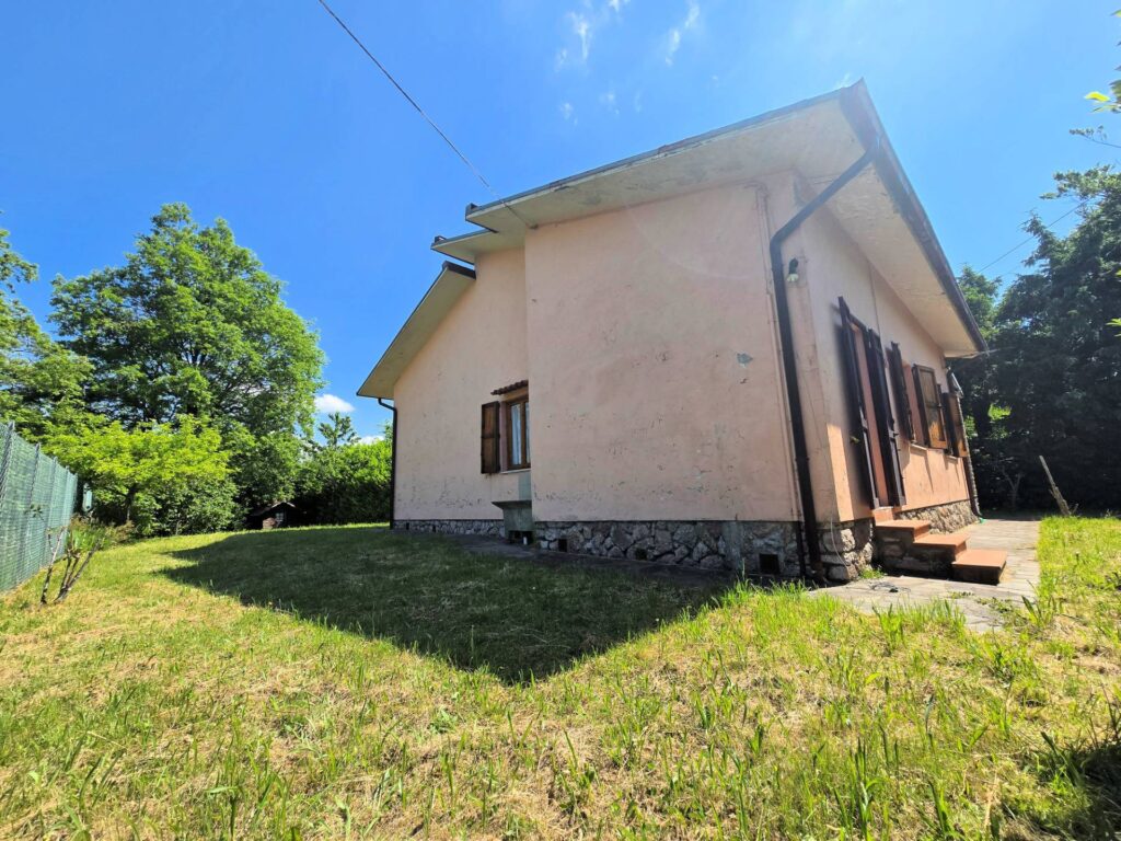 1707-Villetta libera su quattro lati con giardino-Marliana-6 Agenzia Immobiliare ASIP