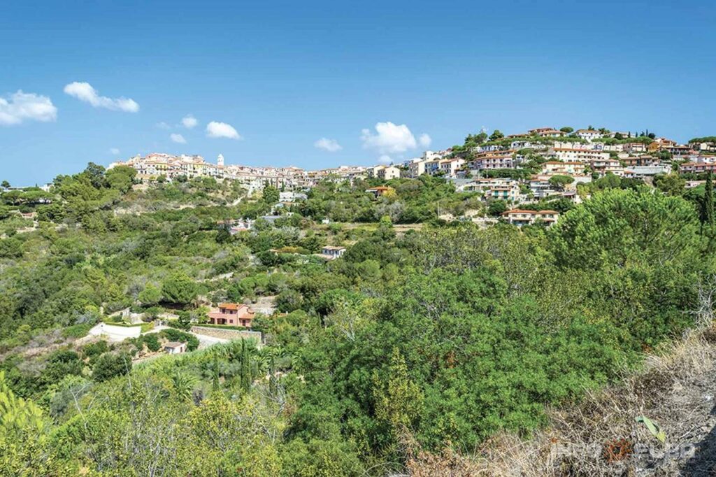 1708-Villa singola in posizione panoramica con vista fino al mare-Marciana Marina-3 Agenzia Immobiliare ASIP