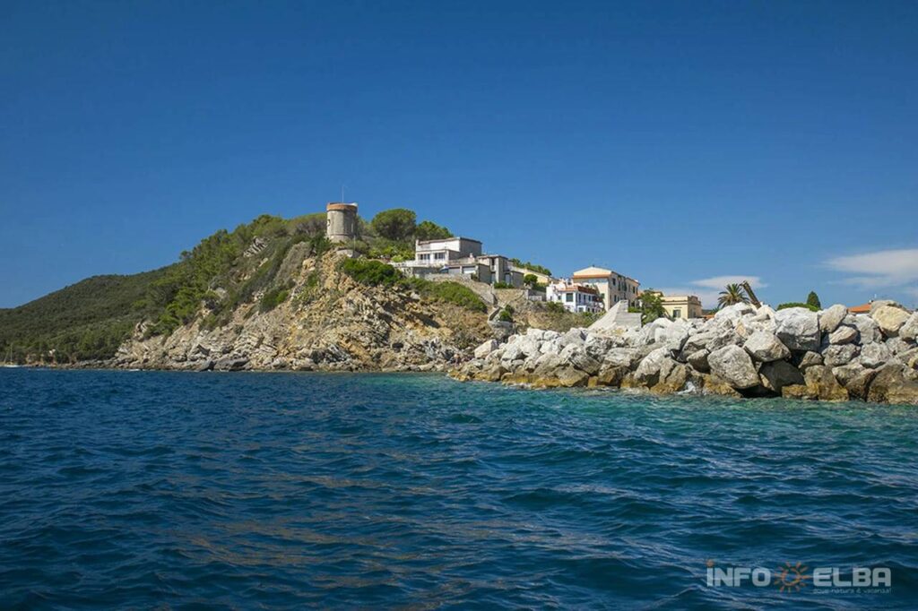 1708-Villa singola in posizione panoramica con vista fino al mare-Marciana Marina-10 Agenzia Immobiliare ASIP