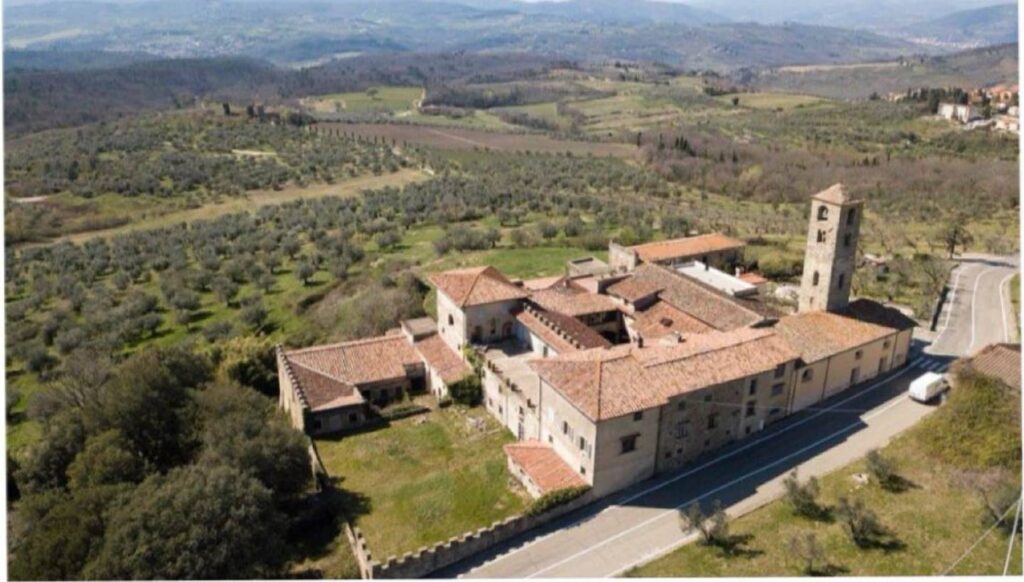 1710-Borgo antico con villa padronale annessi e terreni-Reggello-1 Agenzia Immobiliare ASIP