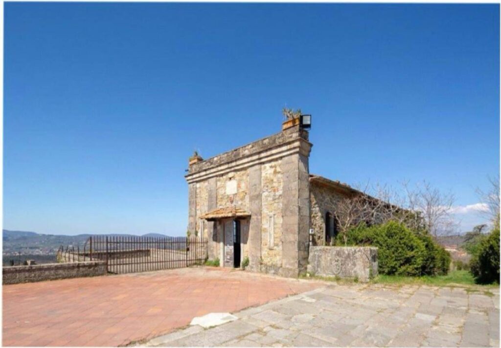 1710-Borgo antico con villa padronale annessi e terreni-Reggello-6 Agenzia Immobiliare ASIP