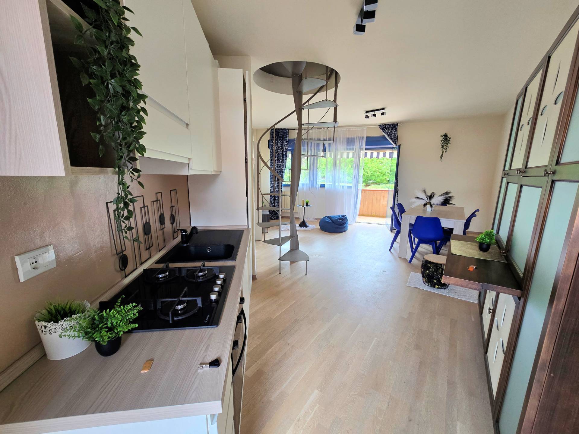 1712-Appartamento al piano primo con ascensore in complesso residenziale con piscina-Rosignano Marittimo-1 Agenzia Immobiliare ASIP