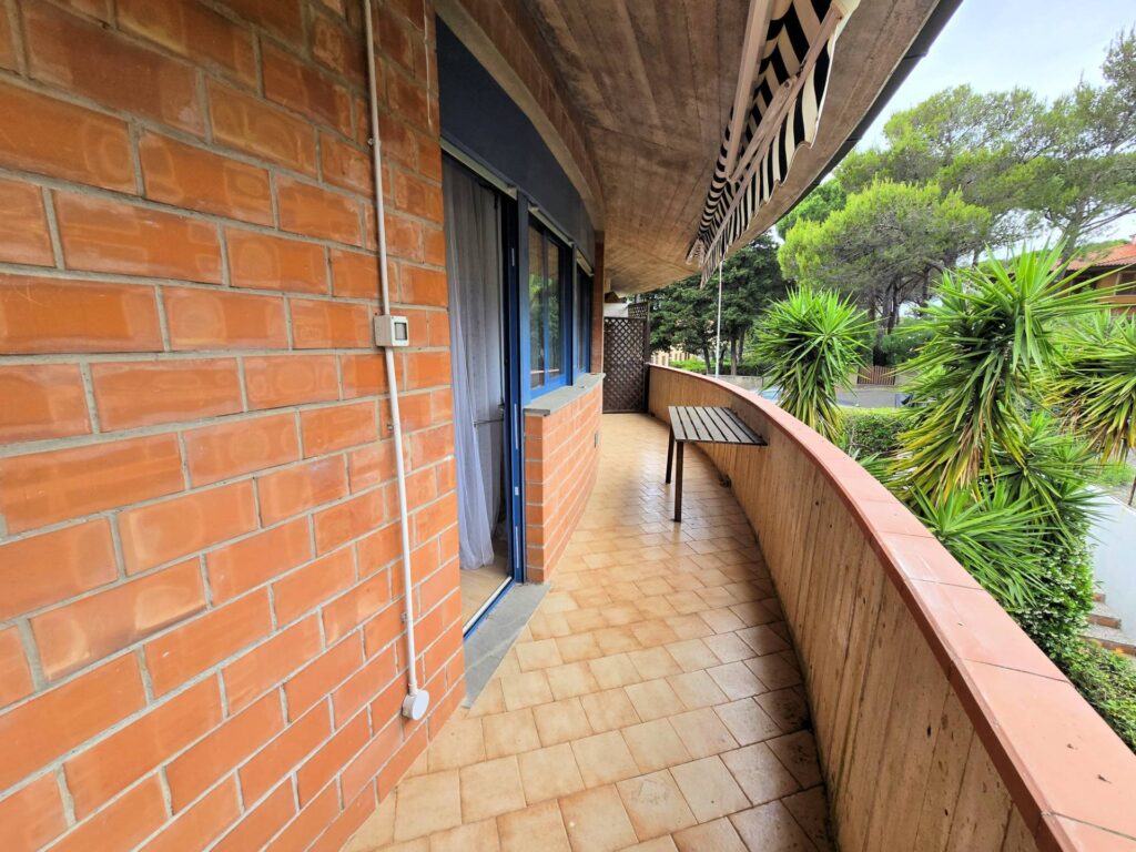 1712-Appartamento al piano primo con ascensore in complesso residenziale con piscina-Rosignano Marittimo-6 Agenzia Immobiliare ASIP