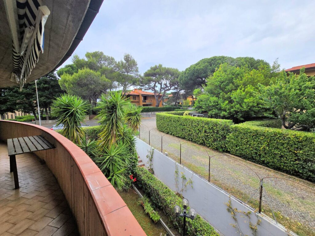 1712-Appartamento al piano primo con ascensore in complesso residenziale con piscina-Rosignano Marittimo-11 Agenzia Immobiliare ASIP