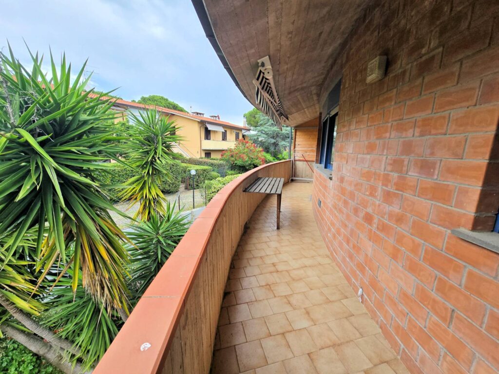 1712-Appartamento al piano primo con ascensore in complesso residenziale con piscina-Rosignano Marittimo-3 Agenzia Immobiliare ASIP