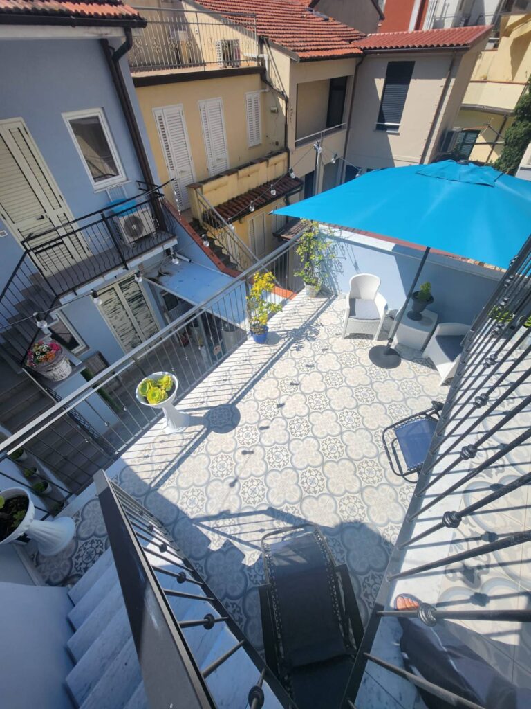 1713-Viareggina libera su due lati con dependance completamente ristrutturata-Viareggio-6 Agenzia Immobiliare ASIP