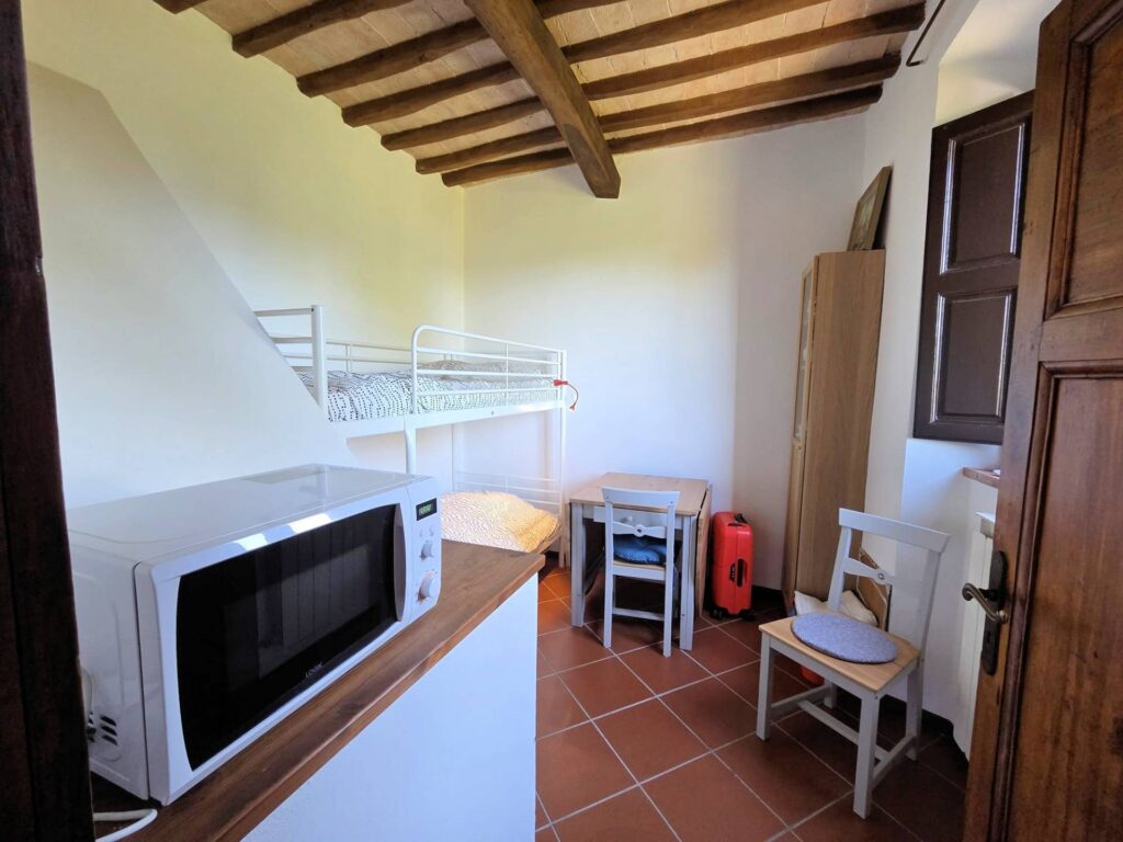 1716-Appartamento al piano primo con giardino-Lajatico-7 Agenzia Immobiliare ASIP