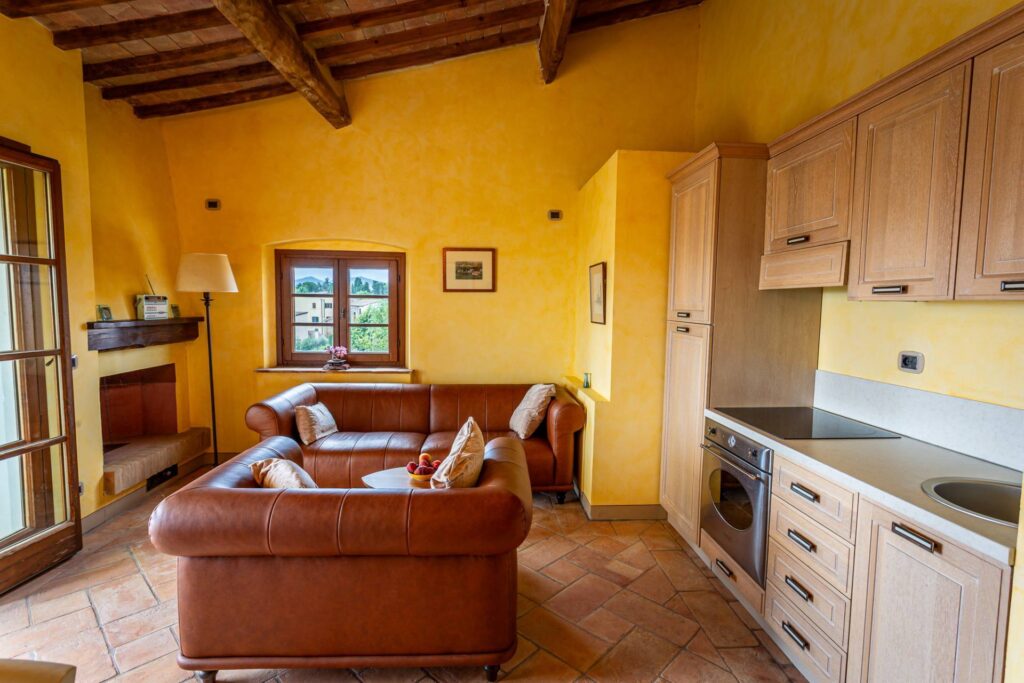 1717-Appartamento al piano secondo di complesso residenziale con piscina-Lajatico-14 Agenzia Immobiliare ASIP