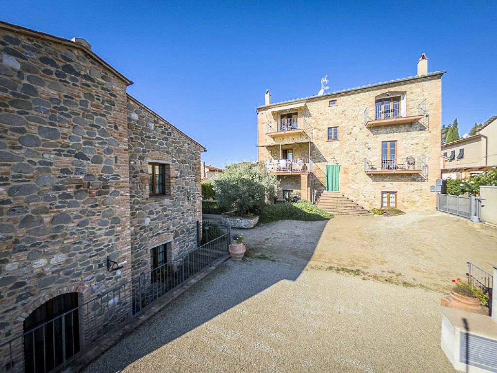 1717-Appartamento al piano secondo di complesso residenziale con piscina-Lajatico-9 Agenzia Immobiliare ASIP