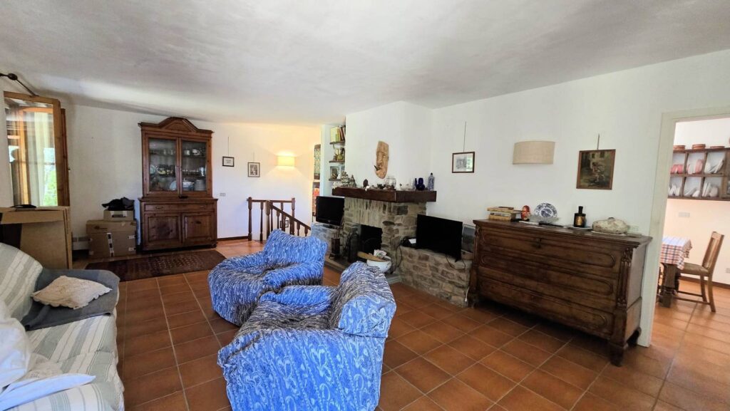 1718-Villa unifamiliare con piscina e ampio terreno-Scansano-12 Agenzia Immobiliare ASIP
