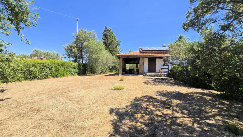 1718-Villa unifamiliare con piscina e ampio terreno-Scansano-2 Agenzia Immobiliare ASIP