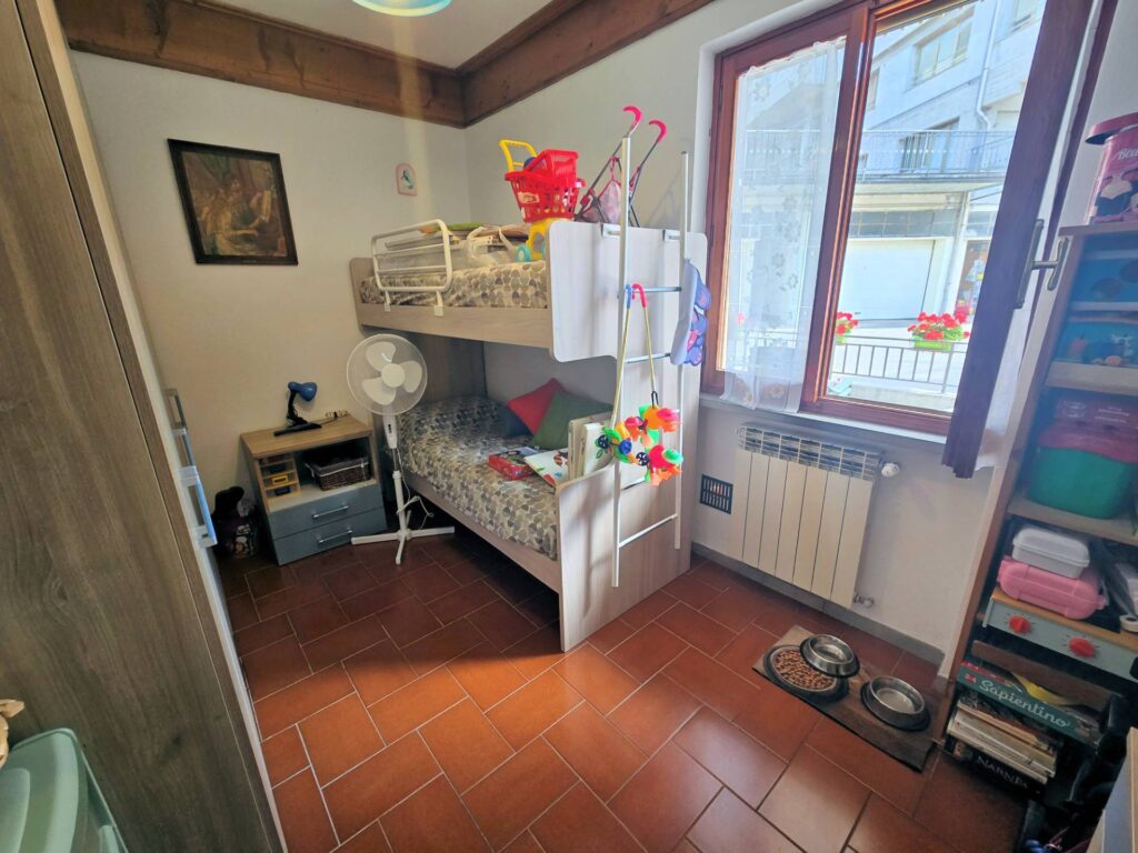 1719-Appartamento al piano terra con giardino-San Marcello Piteglio-8 Agenzia Immobiliare ASIP