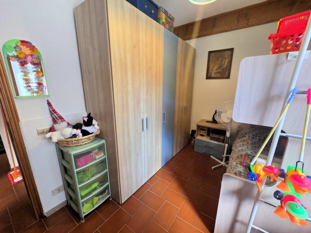 1719-Appartamento al piano terra con giardino-San Marcello Piteglio-9 Agenzia Immobiliare ASIP