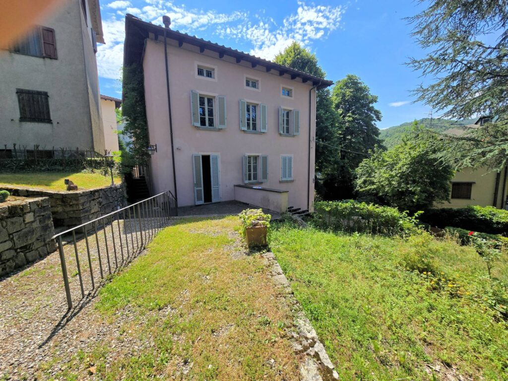 1720-Appartamento con ingresso indipendente e giardino-Abetone Cutigliano-1 Agenzia Immobiliare ASIP