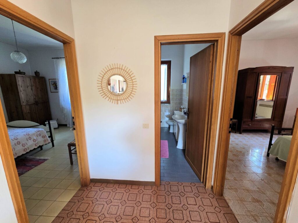 1721-Appartamento al piano primo in bifamiliare con giardino-Marliana-13 Agenzia Immobiliare ASIP