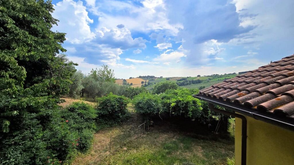 1722-Casa indipendente ristrutturata con terreno e vista panoramica-Roccastrada-9 Agenzia Immobiliare ASIP