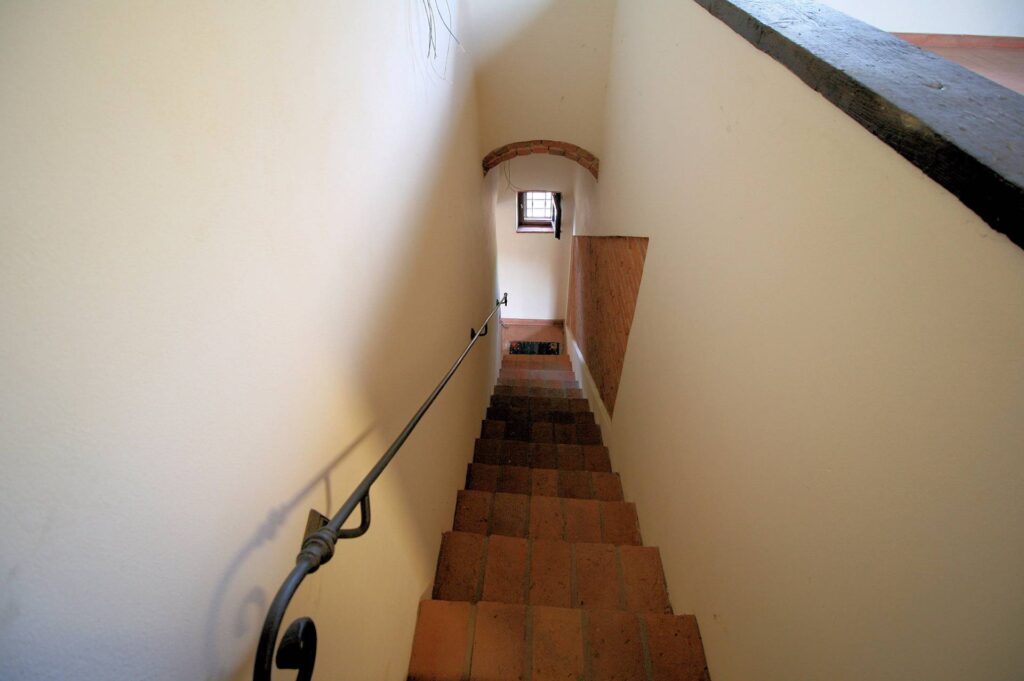 511-Casa colonica ristrutturata con parco e piscina-Casciana Terme Lari-12 Agenzia Immobiliare ASIP