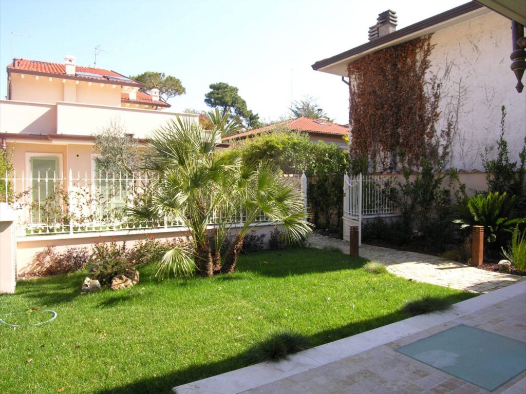 834-Villetta unifamiliare con giardino-Forte dei Marmi-8 Agenzia Immobiliare ASIP