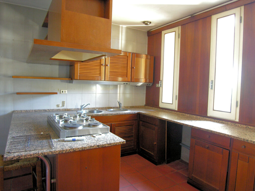 837-Villa di prestigio di ampia metratura con parco e vista mare-Massarosa-12 Agenzia Immobiliare ASIP