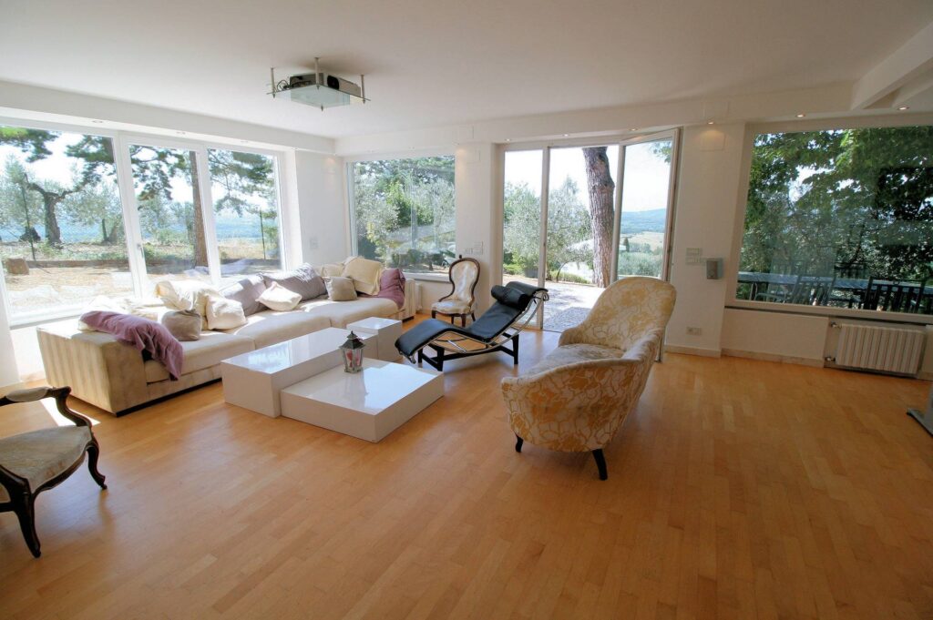 865-Villa panoramica in collina con parco e piscina-Capolona-8 Agenzia Immobiliare ASIP