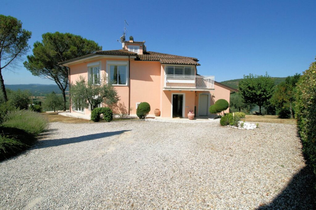 865-Villa panoramica in collina con parco e piscina-Capolona-3 Agenzia Immobiliare ASIP
