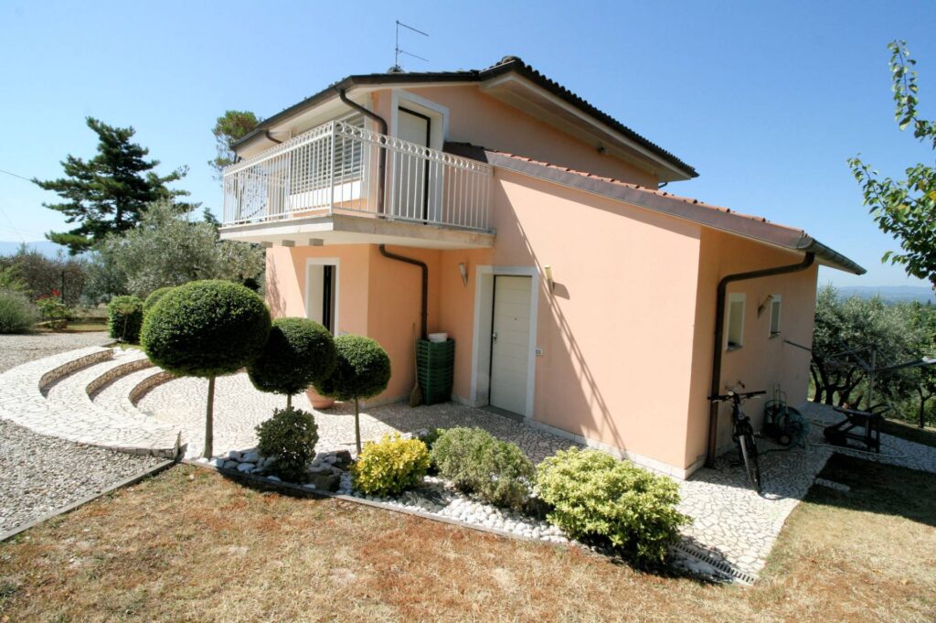 865-Villa panoramica in collina con parco e piscina-Capolona-4 Agenzia Immobiliare ASIP