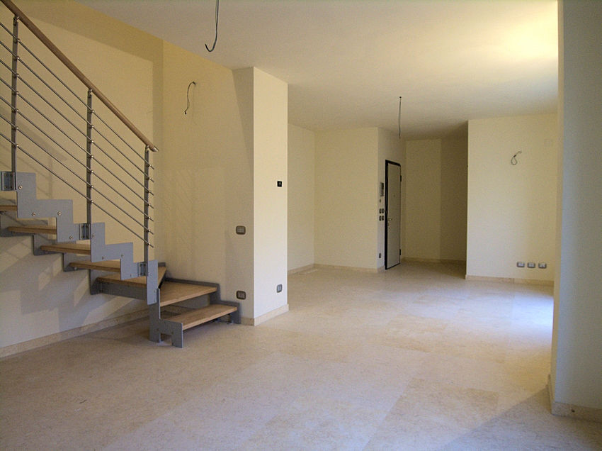 987-Appartamento ristrutturato disposto su due livelli-Viareggio-1 Agenzia Immobiliare ASIP