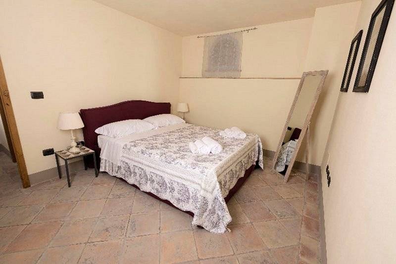 1293-Porzione terratetto di villa bifamiliare con giardino privato e piscina condominiale-Chianni-7 Agenzia Immobiliare ASIP