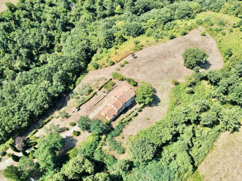 1302-Casale in stile Toscano con terreno e vista panoramica-Pitigliano-3 Agenzia Immobiliare ASIP