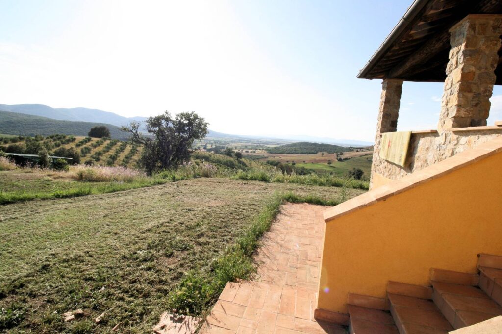 1537-Casale libero su quattro lati con terreno e vista panoramica fino al mare-Magliano in Toscana-10 Agenzia Immobiliare ASIP