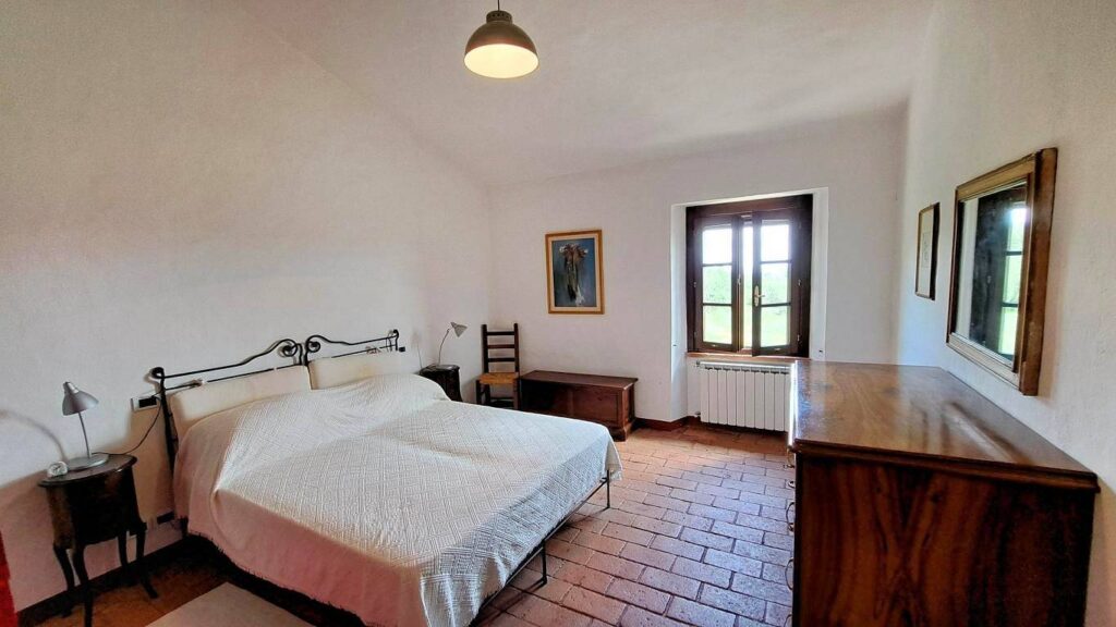 1544-Casale con annessi ampio terreno e vista panoramica-Castiglion Fibocchi-17 Agenzia Immobiliare ASIP