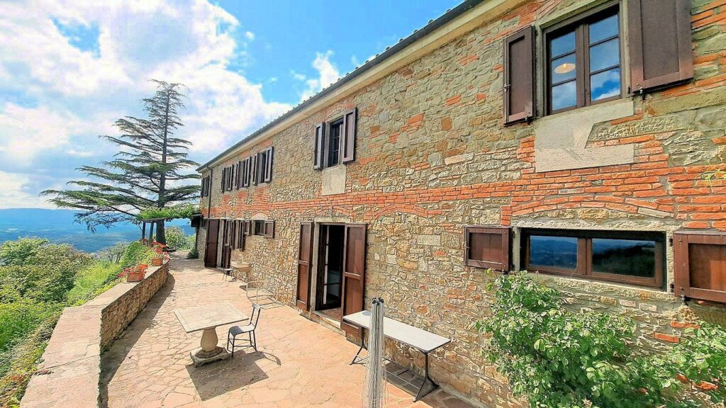 1544-Casale con annessi ampio terreno e vista panoramica-Castiglion Fibocchi-9 Agenzia Immobiliare ASIP