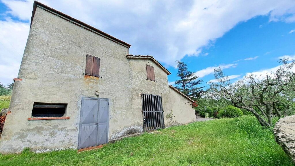 1544-Casale con annessi ampio terreno e vista panoramica-Castiglion Fibocchi-10 Agenzia Immobiliare ASIP