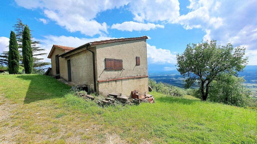 1544-Casale con annessi ampio terreno e vista panoramica-Castiglion Fibocchi-11 Agenzia Immobiliare ASIP