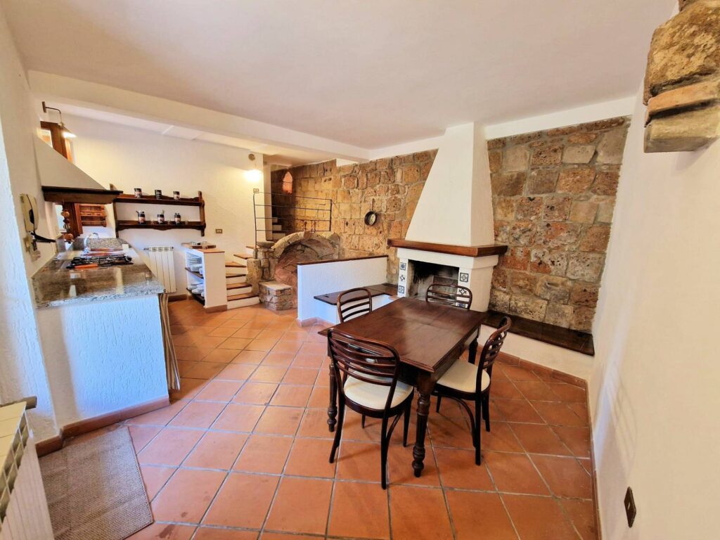 389-Terratetto unifamiliare indipendente-Sorano-6 Agenzia Immobiliare ASIP
