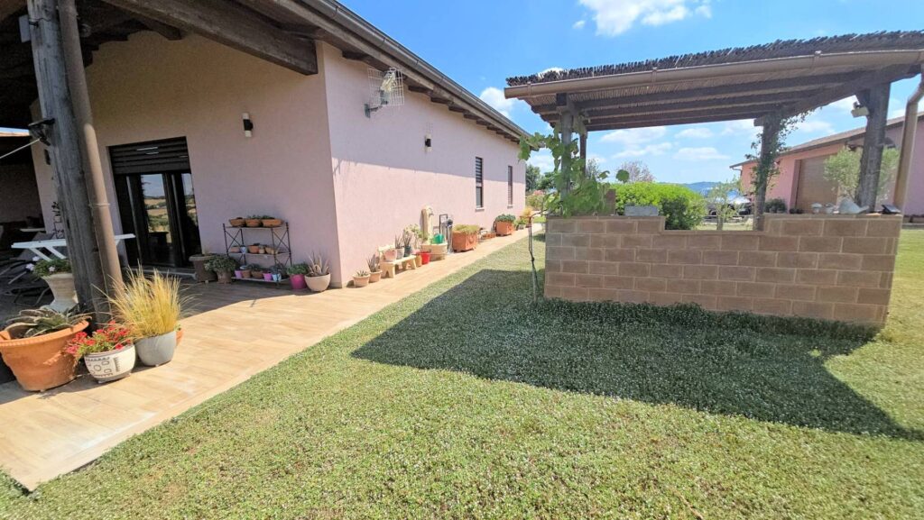 1724-Villa di recente costruzione con ampio terreno e vista panoramica sulla campagna fino al mare-Magliano in Toscana-11 Agenzia Immobiliare ASIP